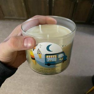 Bath And Body 3 Wick Candle- Ice Cream Bar